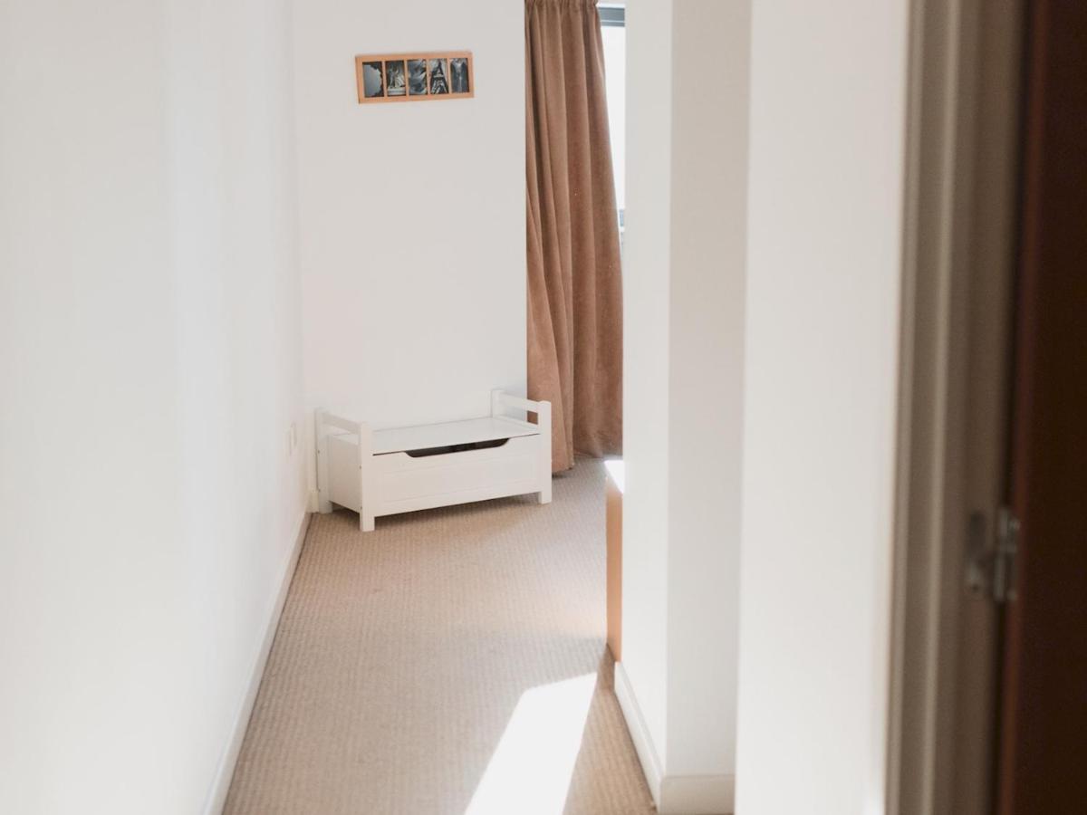 Pass The Keys Lovely 2-Bed Flat Glasgow Harbour Free Parking ภายนอก รูปภาพ